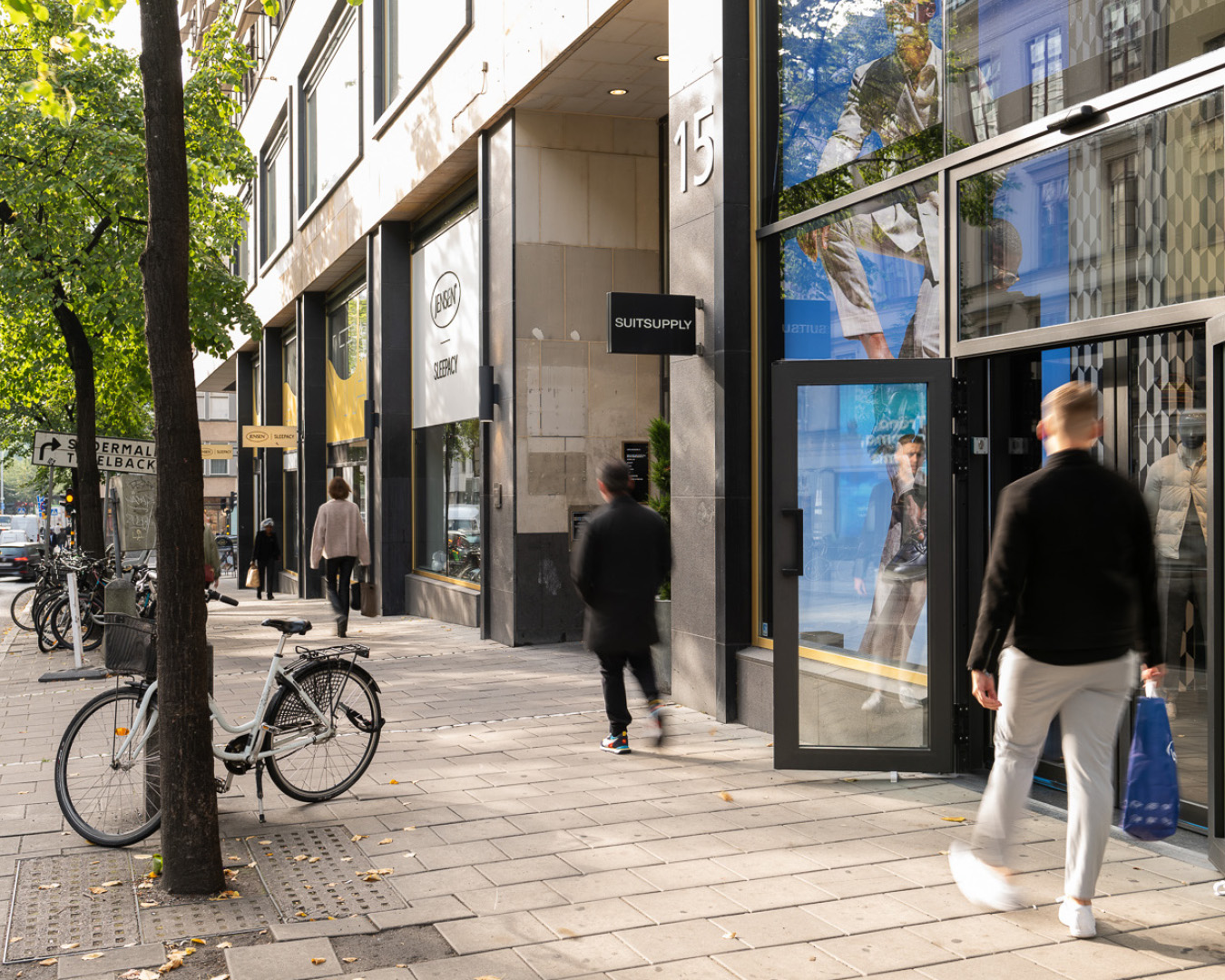 Gatuentré, Norrlandsgatan 15