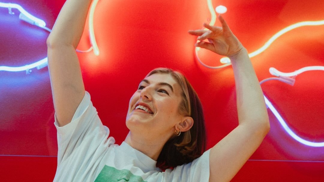 Dansklass i Marievik med FitSteps och Jess i rörelse